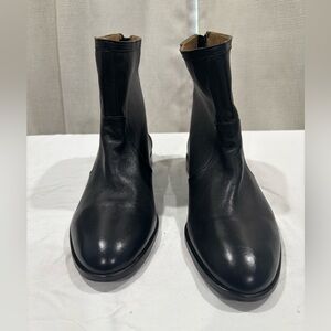 Women’s Robert Zur Butter Soft Leather Ankle Boots Black Back Zip 12M.